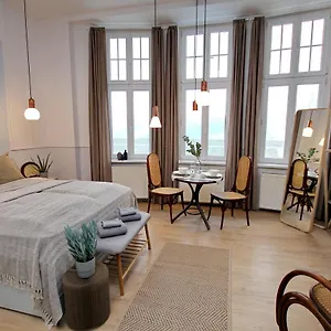 Gellerico Deak Square Aparthotel