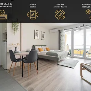 Westside Garden By Urbanrent Aparthotel